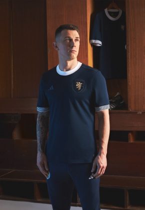 Форма сборной Шотландии по футболу от adidas