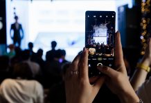 Аура подсветка для портрета vivo V27 Серии: как звёздный фотограф оценивает новинку Смартфон vivo V27