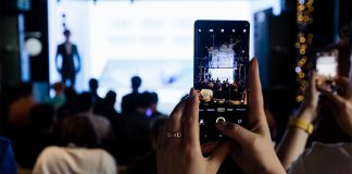 Аура подсветка для портрета vivo V27 Серии: как звёздный фотограф оценивает новинку Смартфон vivo V27