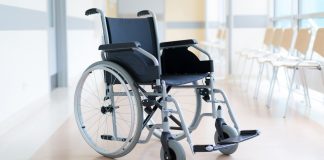 Виды медицинского оборудования на колесах и их использование Каталки на колесах