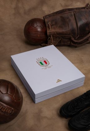 Форма сборной Италии 2023 года в честь 125-летия итальянской федерации футбола