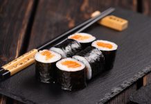 Почему стоит заказать роллы Почему стоит заказать роллы