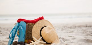 На море, в поход или в горы: какую аптечку взять в отпуск Аптечка в отпуск