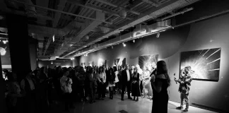 Баста и Елена Вакуленко-Пинская, Ксения Соловьева, Марианна Сардарова, Ксения Чилингарова и Ольга Карпуть, первыми увидели выставки «Астероиды и кометы» и «Планетарные туманности» Ростана Тавасиева Выставки «Астероиды и кометы» и «Планетарные туманности» Ростана Тавасиева