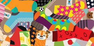 Самая большая мозаика из носков на ВДНХ Самая большая мозаика из носков