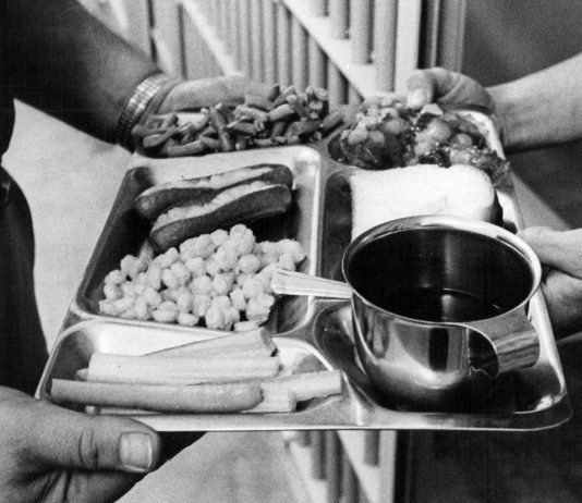 Чизбургер, мороженое и газировка: что еще просили перед смертной казнью заключенные? Еда перед смертной казнью