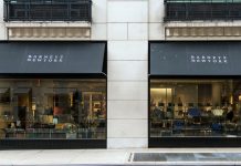 Barneys New York – универмаг “не такой как все” Магазин Barneys New York
