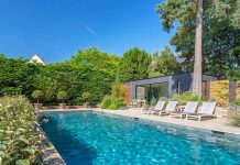 С коктейлем у бассейна. Какой бассейн выбрать для загородного участка? Бассейн для загородного участка