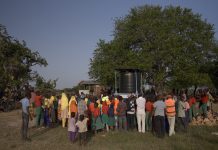 Как $2500 спасут десятки тысяч людей в африканских странах? Бурении скважин воды в Кении