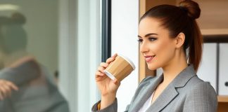 Почему сильным женщинам нелегко устроить личную жизнь Деловая женщина