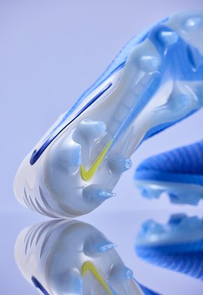 Бутсы Nike Phantom GX 6