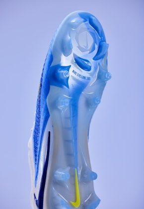 Бутсы Nike Phantom GX 6