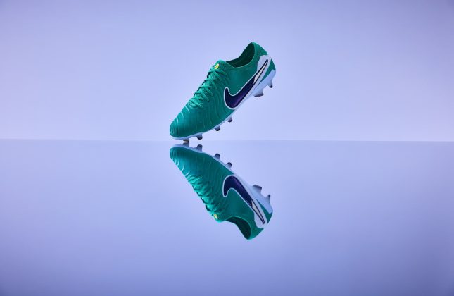 Бутсы Nike Tiempo Emerald Green
