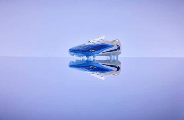 Бутсы Nike Phantom 6