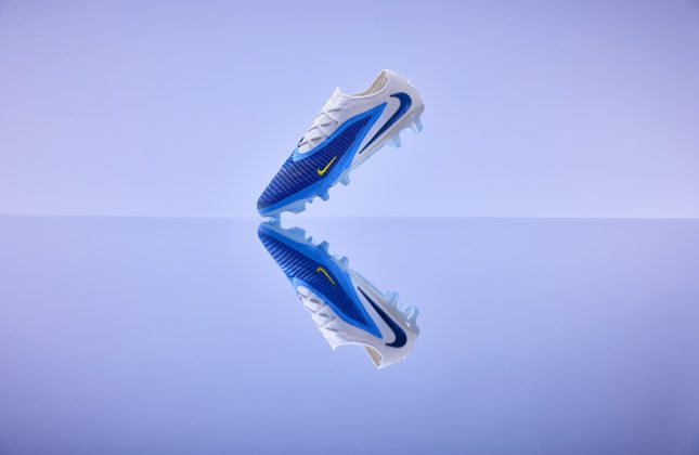 Бутсы Nike Phantom 6