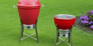 Что и как готовить на керамических грилях Керамический гриль стоит на лужайке