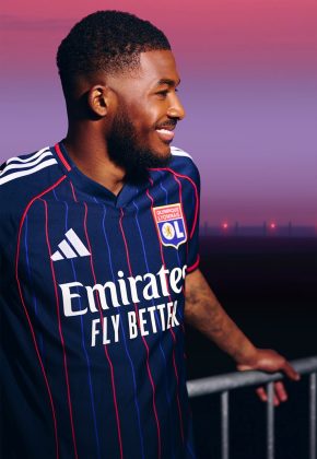 Форма Лиона 2025 2026 от adidas