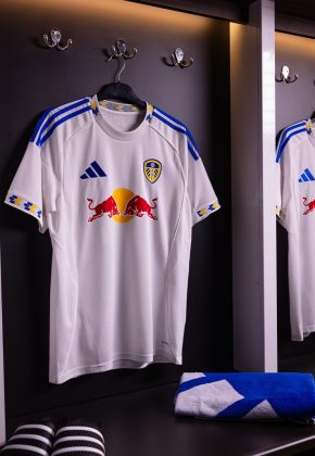 Форма Лидс Юнайтед 2025 2026 от adidas