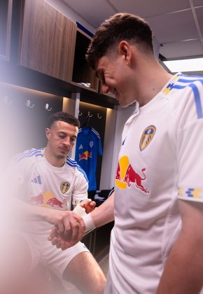 Форма Лидс Юнайтед 2025 2026 от adidas