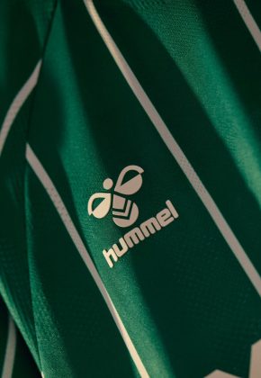 Форма Вердера Бремен 2025 2026 от Hummel