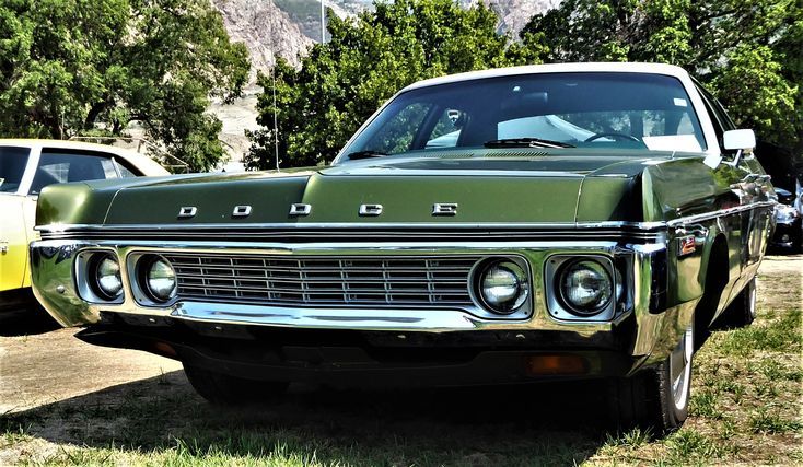 Авто Dodge Polara