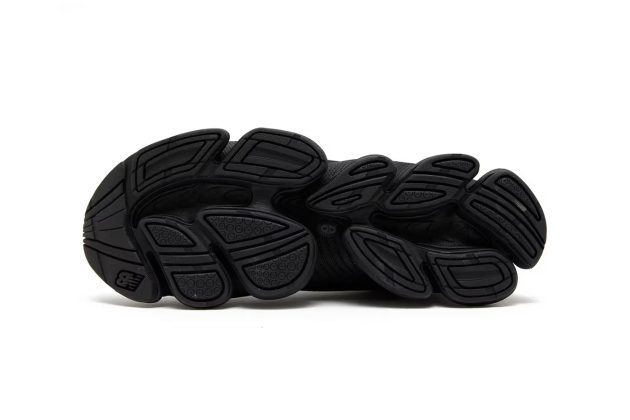 Кроссовки New Balance 2000 ABZORB Triple Black