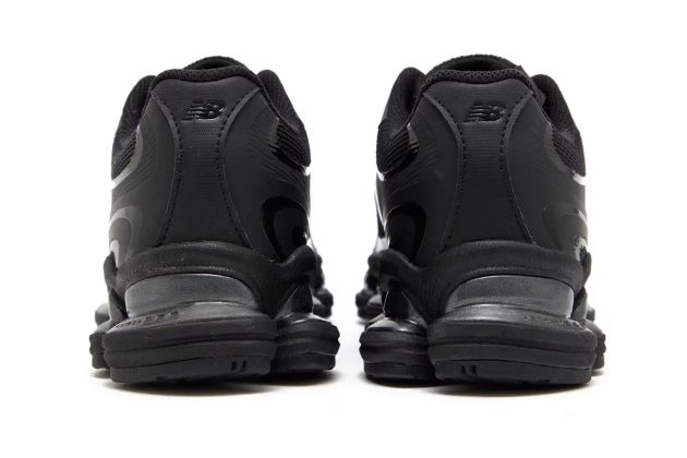 Кроссовки New Balance 2000 ABZORB Triple Black