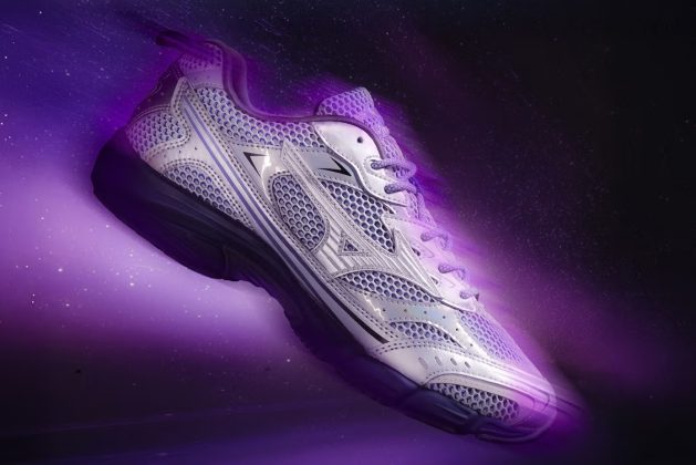 Кроссовки Mizuno MXR Space Lights Pack