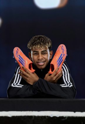 Бутсы adidas Coral Blaze