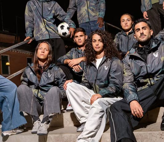 “Венеция” и NOCTA представили лимитированную Lion Camo Rain Jacket Куртка Venezia FC x NOCTA Lion Camo Rain Jacket
