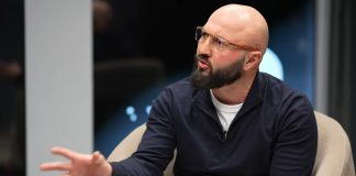 От маркетолога до летописца эпохи Гаджимурад Атаков