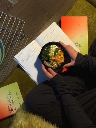 justfood x 712 PAPERS