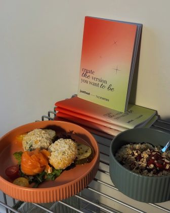 justfood x 712 PAPERS