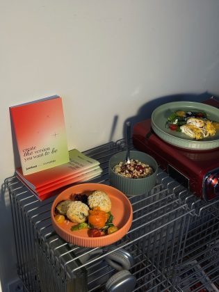 justfood x 712 PAPERS