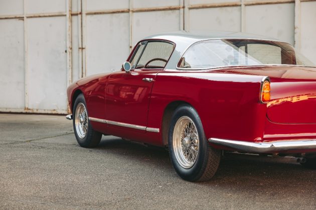 Авто 1957 Ferrari 250 GT Coup&eacute; by Boano
