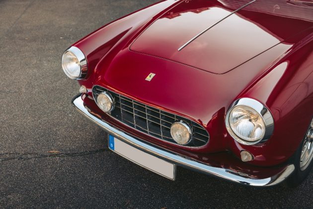 Авто 1957 Ferrari 250 GT Coup&eacute; by Boano
