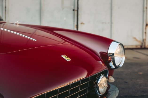 Авто 1957 Ferrari 250 GT Coup&eacute; by Boano