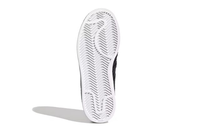 Кроссовки Minecraft x adidas Holiday 2025 Collection