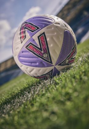 Мяч Mitre x Football Manager Ultimax