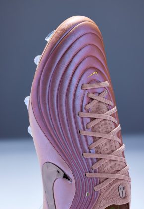 Бутсы Nike Tiempo Maestro Mtlc Red Bronze/Mtlc Rose Gold