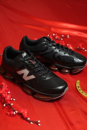 Кроссовки New Balance Year of the Horse