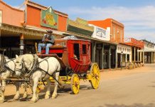 Тумстоун: город, который застрял во времени Дикого Запада Город Тумстоун