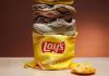 Кроссовки со вкусом чипсов: Lay’s и Saucony превратили снеки в обувь Кроссовки Lays x Saucony