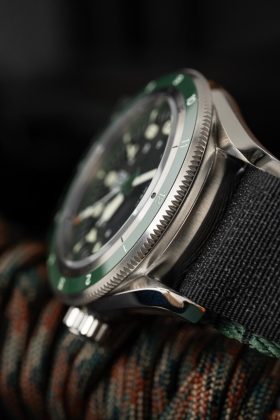 Часы Worn & Wound x VAER x Topo Designs Solar Hiker