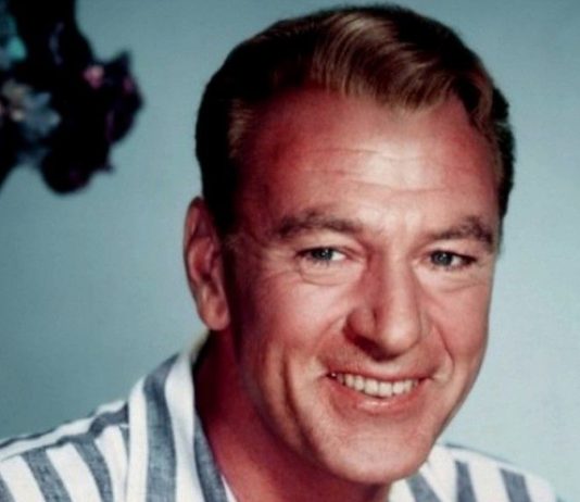 Фрэнк Джеймс Купер: человек, который научил Голливуд молчать Фрэнк Джеймс Купер