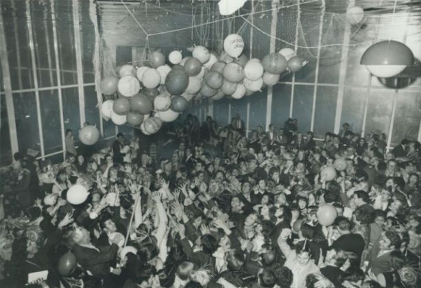 Черно-белые новогодние фотографии 20 века