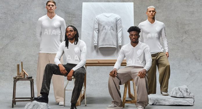 Форма Тоттенхэм Хотспур 2026