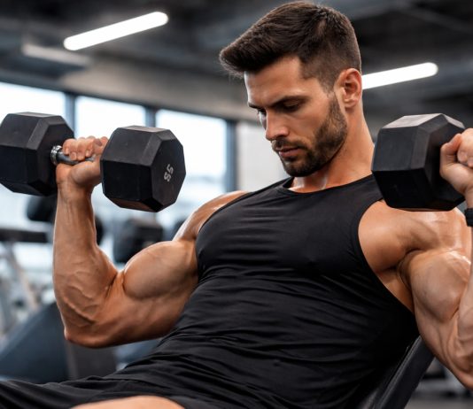 Гибридный фитнес 2026: как микс из зала и домашних тренировок реально работает на результат Гибридный фитнес