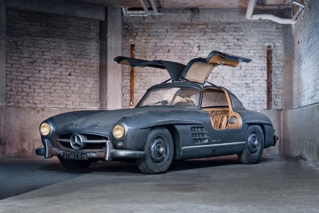 Авто Mercedes-Benz 300 SL Gullwing 1956 года