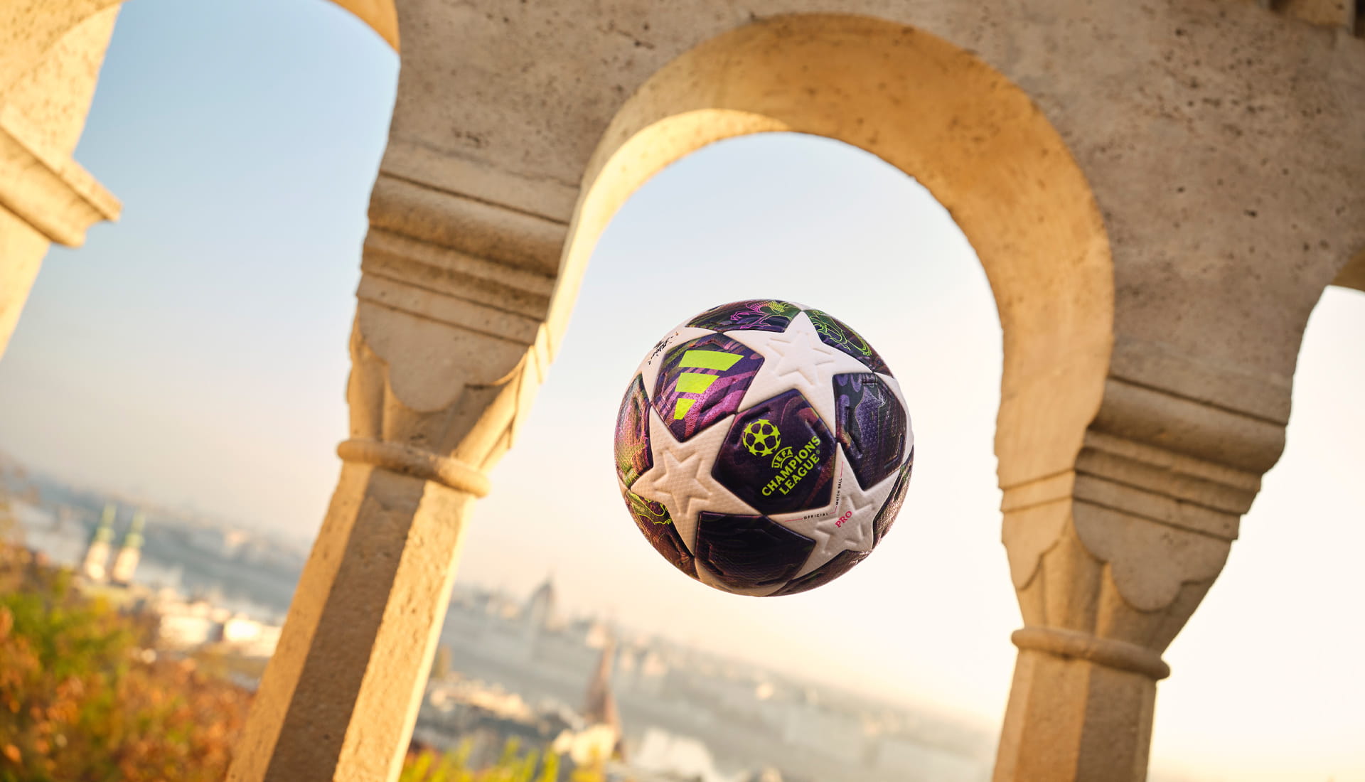 Мяч Лиги чемпионов 2026